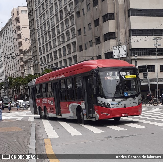 Himalaia Transportes > Ambiental Transportes Urbanos 4 1576 na cidade de São Paulo, São Paulo, Brasil, por Andre Santos de Moraes. ID da foto: 9395278.