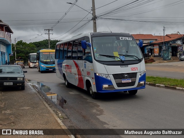 CMW Transportes 1257 na cidade de Bragança Paulista, São Paulo, Brasil, por Matheus Augusto Balthazar. Número da foto: #9403035.