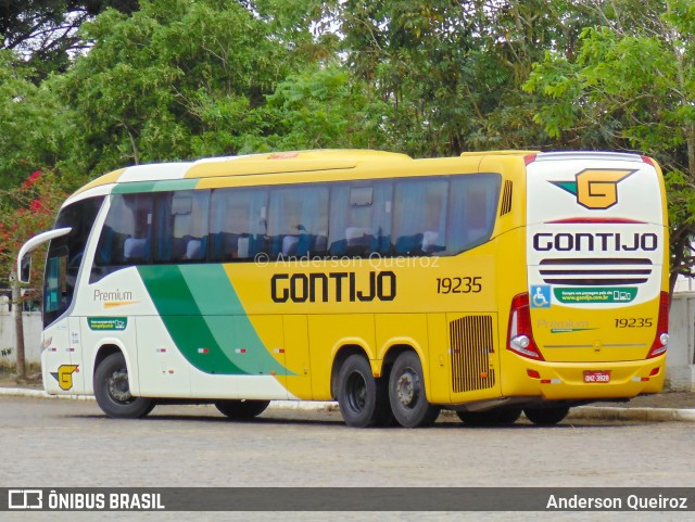 Empresa Gontijo de Transportes 19235 na cidade de Vitória da Conquista, Bahia, Brasil, por Anderson Queiroz. ID da foto: 9404509.