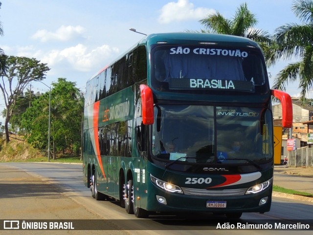 Empresa São Cristóvão 2500 na cidade de Paracatu, Minas Gerais, Brasil, por Adão Raimundo Marcelino. ID da foto: 9407974.