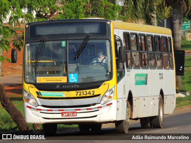 Expresso Planalto 721342 na cidade de Paracatu, Minas Gerais, Brasil, por Adão Raimundo Marcelino. Número da foto: #9407948.