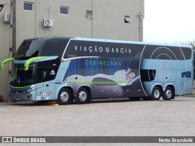 Viação Garcia 86085 na cidade de Curitiba, Paraná, Brasil, por Netto Brandelik. ID da foto: 9413889.