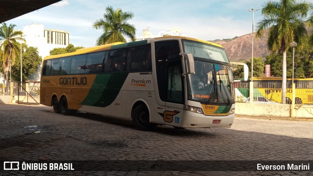 Empresa Gontijo de Transportes 12480 na cidade de Governador Valadares, Minas Gerais, Brasil, por Everson Marini. ID da foto: 9412924.