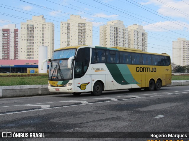 Empresa Gontijo de Transportes 17110 na cidade de São José dos Campos, São Paulo, Brasil, por Rogerio Marques. ID da foto: 9417412.