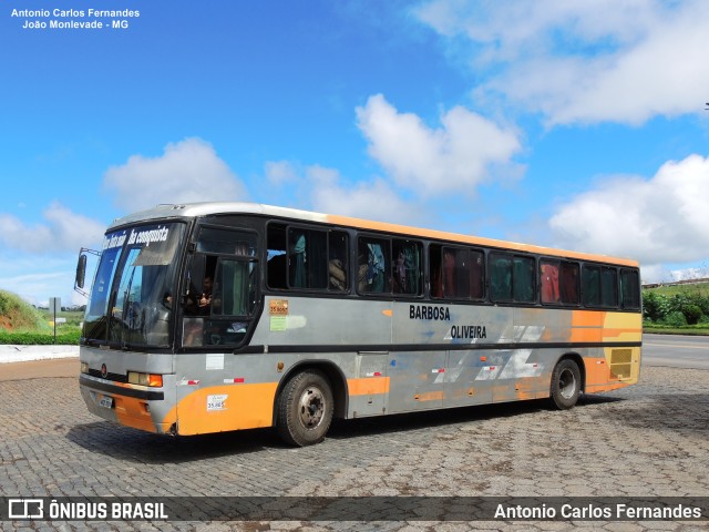 Ônibus Particulares 3934 na cidade de João Monlevade, Minas Gerais, Brasil, por Antonio Carlos Fernandes. ID da foto: 9415557.