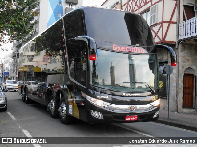 Transportes Executivo 1850 na cidade de Blumenau, Santa Catarina, Brasil, por Jonatan Eduardo Jurk Ramos. ID da foto: 9331846.