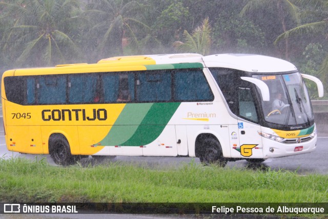 Empresa Gontijo de Transportes 7045 na cidade de Salvador, Bahia, Brasil, por Felipe Pessoa de Albuquerque. ID da foto: 9333645.