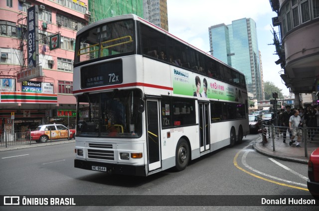 Kowloon Motor Bus 3AV173 na cidade de Hong Kong, China, por Donald Hudson. Número da foto: #9418410.