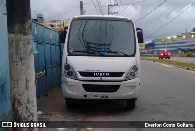 Ônibus Particulares PPH6828 na cidade de Cariacica, Espírito Santo, Brasil, por Everton Costa Goltara. Número da foto: #9419826.