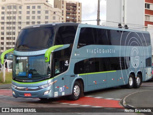 Viação Garcia 8011 na cidade de Curitiba, Paraná, Brasil, por Netto Brandelik. Número da foto: #9418492.
