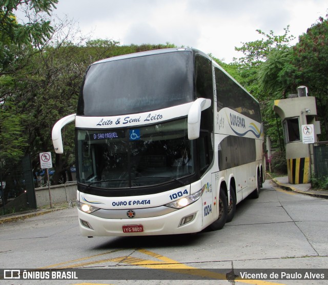 Viação Ouro e Prata 1004 na cidade de São Paulo, São Paulo, Brasil, por Vicente de Paulo Alves. ID da foto: 9420784.