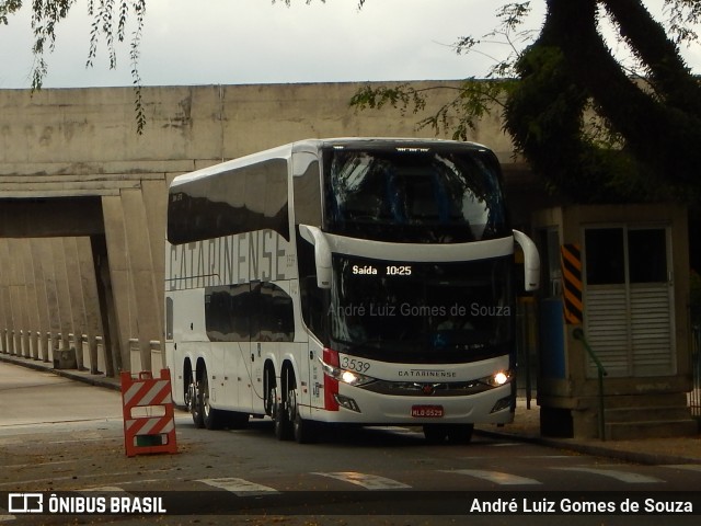 Auto Viação Catarinense 3539 na cidade de Curitiba, Paraná, Brasil, por André Luiz Gomes de Souza. Número da foto: #9423015.
