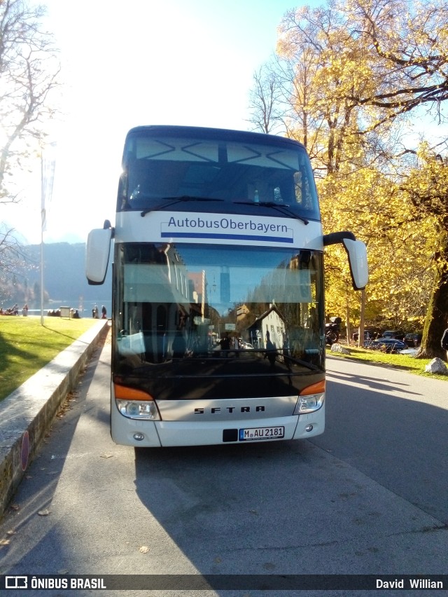 Autobus Oberbayern  na cidade de Munich, Bavaria, Alemanha, por David  Willian. ID da foto: 9424771.