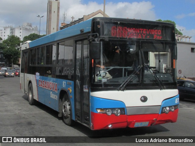 Casanova 87 na cidade de Montevideo, Montevideo, Uruguai, por Lucas Adriano Bernardino. ID da foto: 9424451.