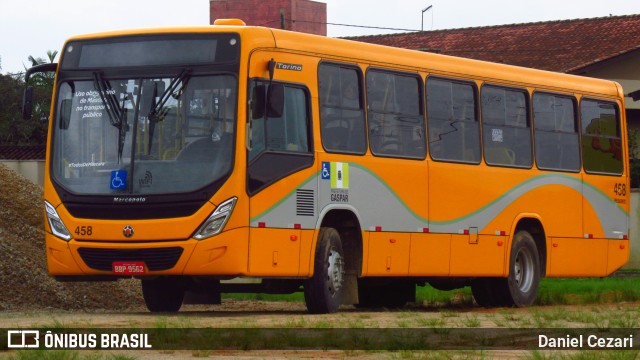 Expresso Presidente Getúlio 458 na cidade de Gaspar, Santa Catarina, Brasil, por Daniel Cezari. Número da foto: #9335655.