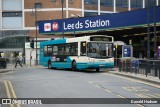 Arriva 477 na cidade de Leeds, West Yorkshire, Inglaterra, por Donald Hudson. ID da foto: :id.