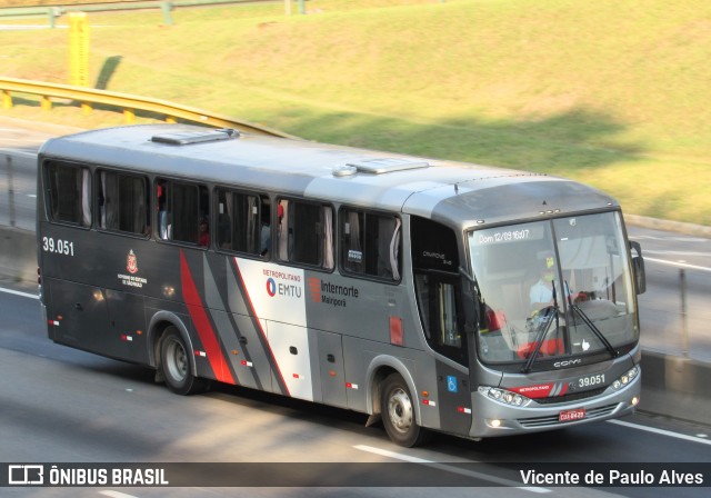 Empresa de Transportes Mairiporã 39.051 na cidade de São José dos Campos, São Paulo, Brasil, por Vicente de Paulo Alves. ID da foto: 9342521.