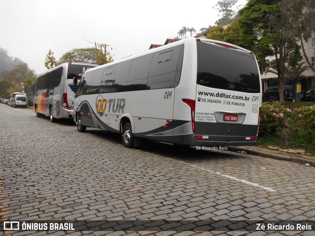 DD Tur 089 na cidade de Petrópolis, Rio de Janeiro, Brasil, por Zé Ricardo Reis. ID da foto: 9345531.