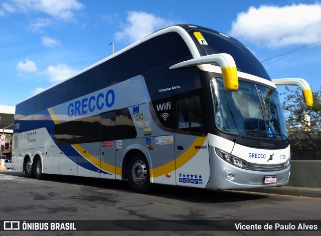 Grecco Tur 1700 na cidade de Belo Horizonte, Minas Gerais, Brasil, por Vicente de Paulo Alves. Número da foto: #9348082.