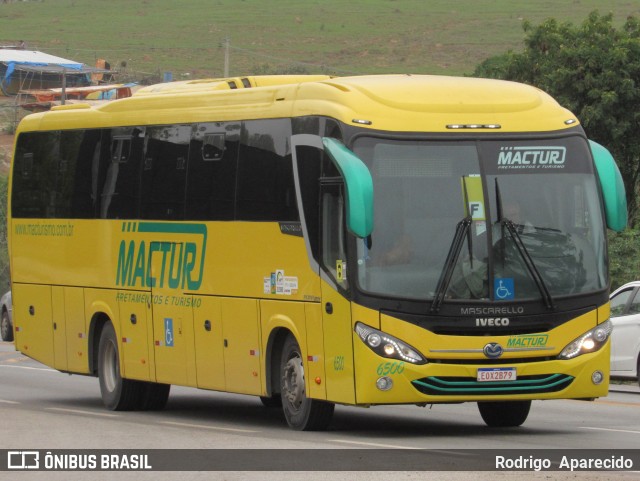 Mactur 6500 na cidade de Conselheiro Lafaiete, Minas Gerais, Brasil, por Rodrigo  Aparecido. Número da foto: #9351548.