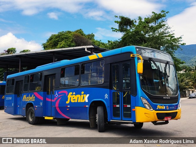 Rápido Expresso Fênix Viação 25258 na cidade de Ilhabela, São Paulo, Brasil, por Adam Xavier Rodrigues Lima. Número da foto: #9455818.