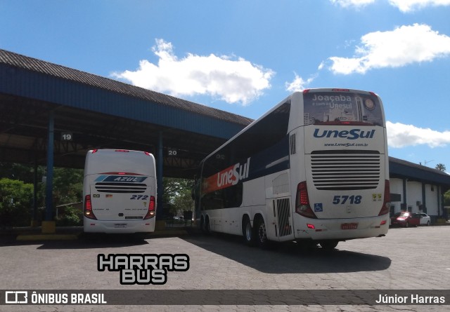 Unesul de Transportes 5718 na cidade de São Leopoldo, Rio Grande do Sul, Brasil, por Júnior Harras. Número da foto: #9454711.