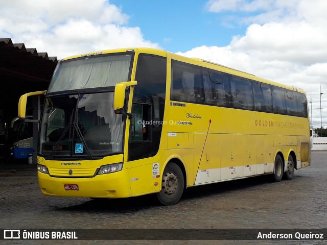 Viação Itapemirim 49017 na cidade de Vitória da Conquista, Bahia, Brasil, por Anderson Queiroz. ID da foto: 9457747.