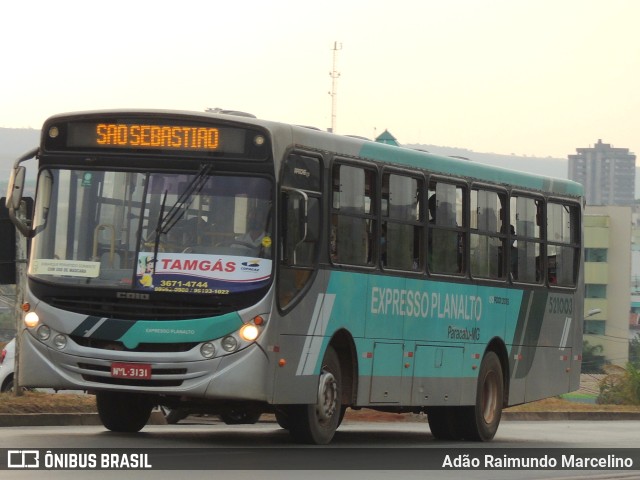 Expresso Planalto 521003 na cidade de Paracatu, Minas Gerais, Brasil, por Adão Raimundo Marcelino. ID da foto: 9465182.