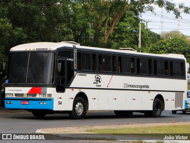 Irmãos Coragem 54 na cidade de Teresina, Piauí, Brasil, por João Victor. ID da foto: 9468472.