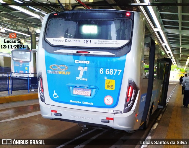 Transwolff Transportes e Turismo 6 6877 na cidade de São Paulo, São Paulo, Brasil, por Lucas Santos da Silva. Número da foto: #9468766.