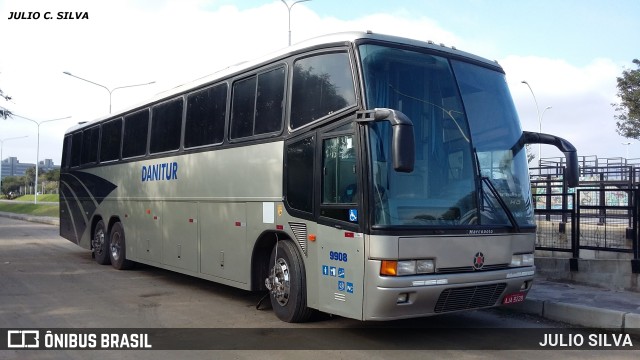 Danitur 9908 na cidade de Porto Alegre, Rio Grande do Sul, Brasil, por JULIO SILVA. ID da foto: 9465668.