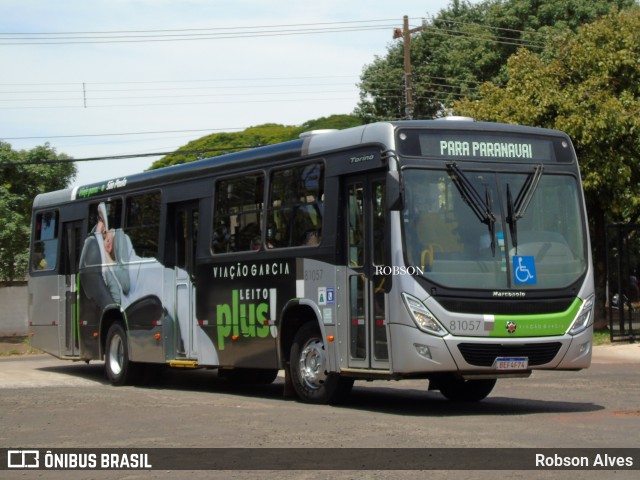 Viação Garcia 81057 na cidade de Paranavaí, Paraná, Brasil, por Robson Alves. ID da foto: 9467698.