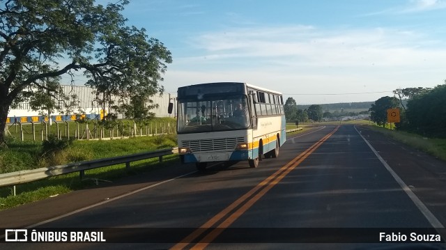 Ônibus Particulares 5207 na cidade de Casa Branca, São Paulo, Brasil, por Fabio Souza. Número da foto: #9470362.