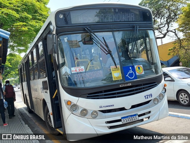 Viação Sul Fluminense 1219 na cidade de Volta Redonda, Rio de Janeiro, Brasil, por Matheus Martins da Silva. Número da foto: #9470381.