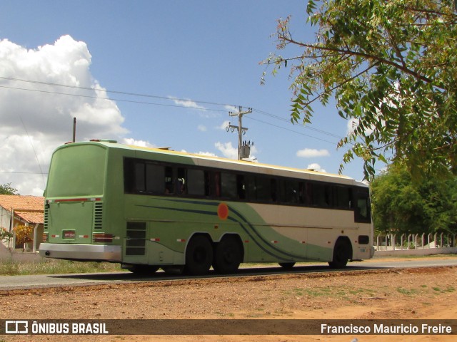 Ônibus Particulares 9845 na cidade de São José do Belmonte, Pernambuco, Brasil, por Francisco Mauricio Freire. ID da foto: 9473779.