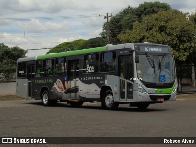 Viação Garcia 8233 na cidade de Paranavaí, Paraná, Brasil, por Robson Alves. Número da foto: #9473917.