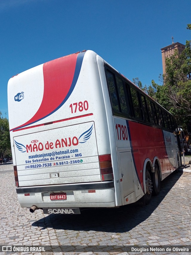 Mão de Anjo Turismo 1780 na cidade de Aparecida, São Paulo, Brasil, por Douglas Nelson de Oliveira. ID da foto: 9472775.