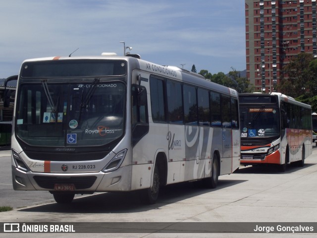 UniRio Transportes RJ 228.023 na cidade de Rio de Janeiro, Rio de Janeiro, Brasil, por Jorge Gonçalves. ID da foto: 9478611.