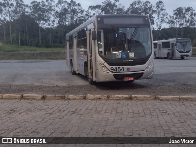 BluMob - Concessionária de Transporte Urbano de Blumenau 9454 na cidade de Blumenau, Santa Catarina, Brasil, por Joao Victor. Número da foto: #9479029.
