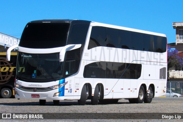 Auto Viação Catarinense 3500 na cidade de Balneário Camboriú, Santa Catarina, Brasil, por Diego Lip. ID da foto: 9481775.