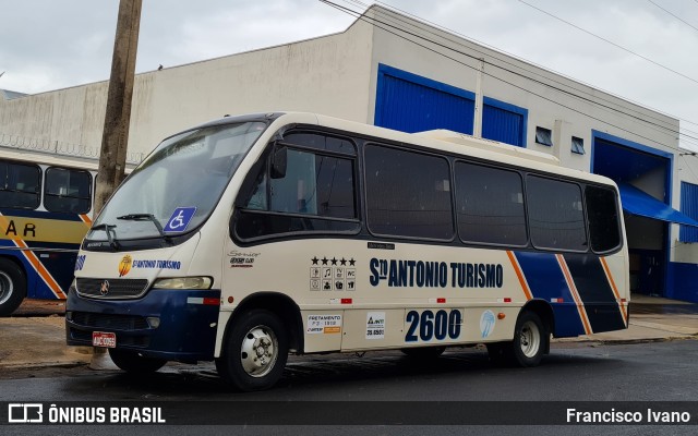 Santo Antônio Turismo 2600 na cidade de Marília, São Paulo, Brasil, por Francisco Ivano. ID da foto: 9482863.