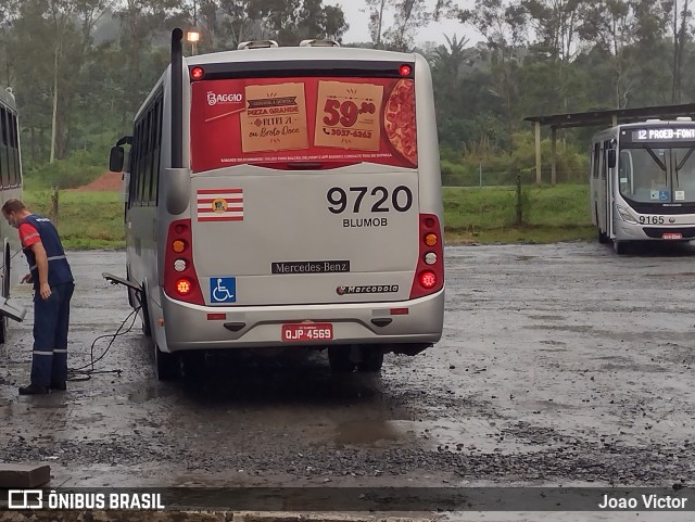 BluMob - Concessionária de Transporte Urbano de Blumenau 9720 na cidade de Blumenau, Santa Catarina, Brasil, por Joao Victor. Número da foto: #9428983.