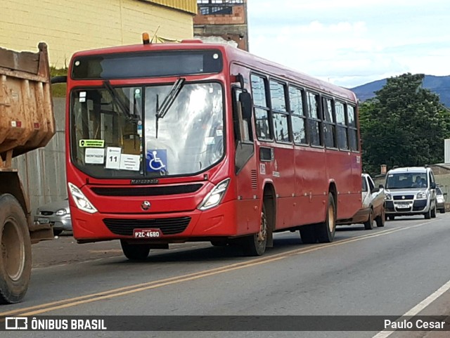 Ônibus Particulares S/N na cidade de Itabira, Minas Gerais, Brasil, por Paulo Cesar. Número da foto: #9483740.