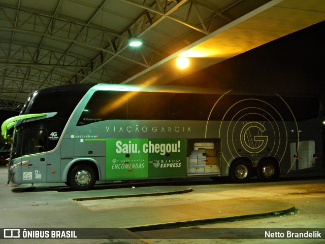 Viação Garcia 8461 na cidade de Curitiba, Paraná, Brasil, por Netto Brandelik. Número da foto: #9486168.