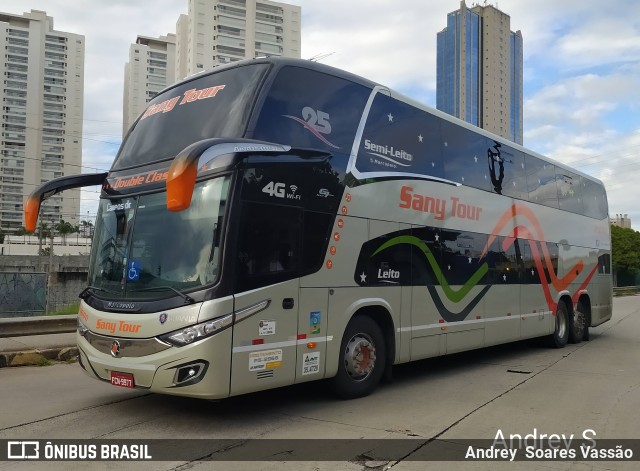 Sany Tour 21000 na cidade de São Paulo, São Paulo, Brasil, por Andrey  Soares Vassão. Número da foto: #9492898.