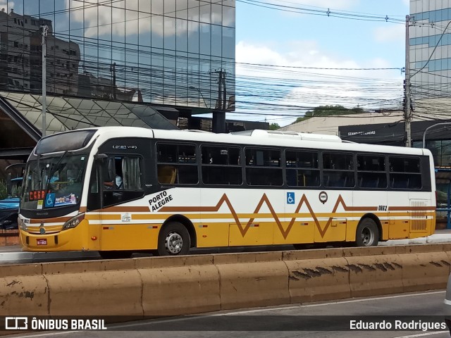 Companhia Carris Porto-Alegrense 0862 na cidade de Porto Alegre, Rio Grande do Sul, Brasil, por Eduardo Rodrigues. Número da foto: #9489714.