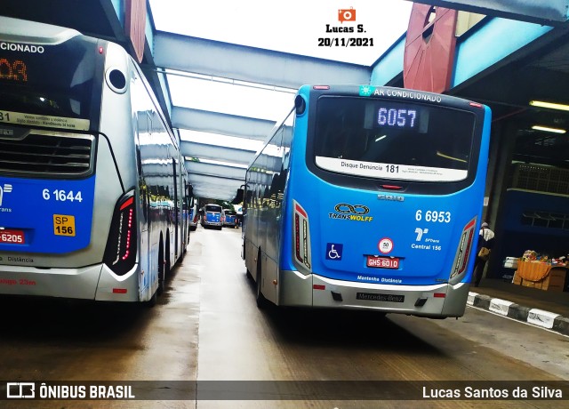 Transwolff Transportes e Turismo 6 6953 na cidade de São Paulo, São Paulo, Brasil, por Lucas Santos da Silva. Número da foto: #9492715.