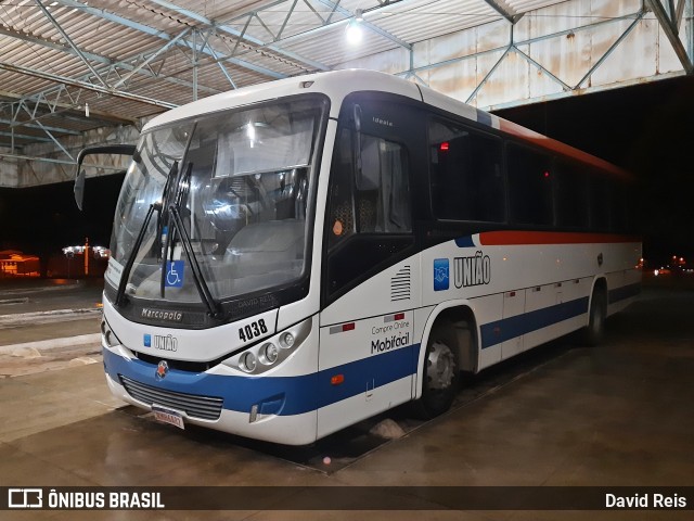Expresso União 4038 na cidade de Arcos, Minas Gerais, Brasil, por David Reis. Número da foto: #9490524.