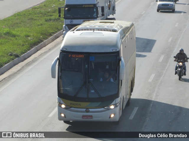 Empresa Gontijo de Transportes 19055 na cidade de Belo Horizonte, Minas Gerais, Brasil, por Douglas Célio Brandao. ID da foto: 9492106.