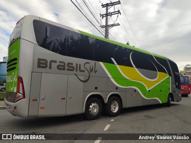 Brasil Sul Linhas Rodoviárias 3030 na cidade de São Paulo, São Paulo, Brasil, por Andrey  Soares Vassão. Número da foto: #9494730.
